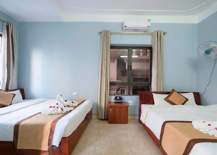 Fancy Hostel&bar Hotel Hạ Long