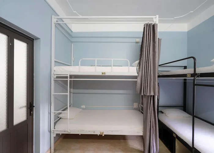 Fancy Hostel&bar Hotel 2*